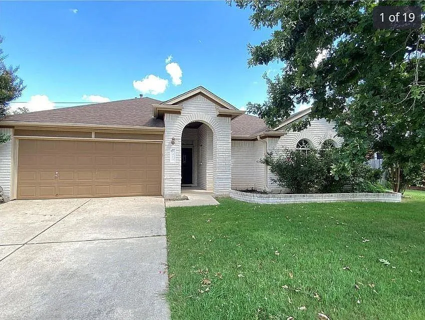 1413 Haley Gray Dr