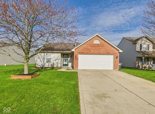 6233 Boulder Dr, Anderson, IN 46013