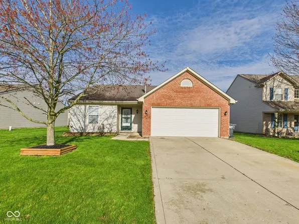 6233 Boulder Dr, Anderson, IN 46013