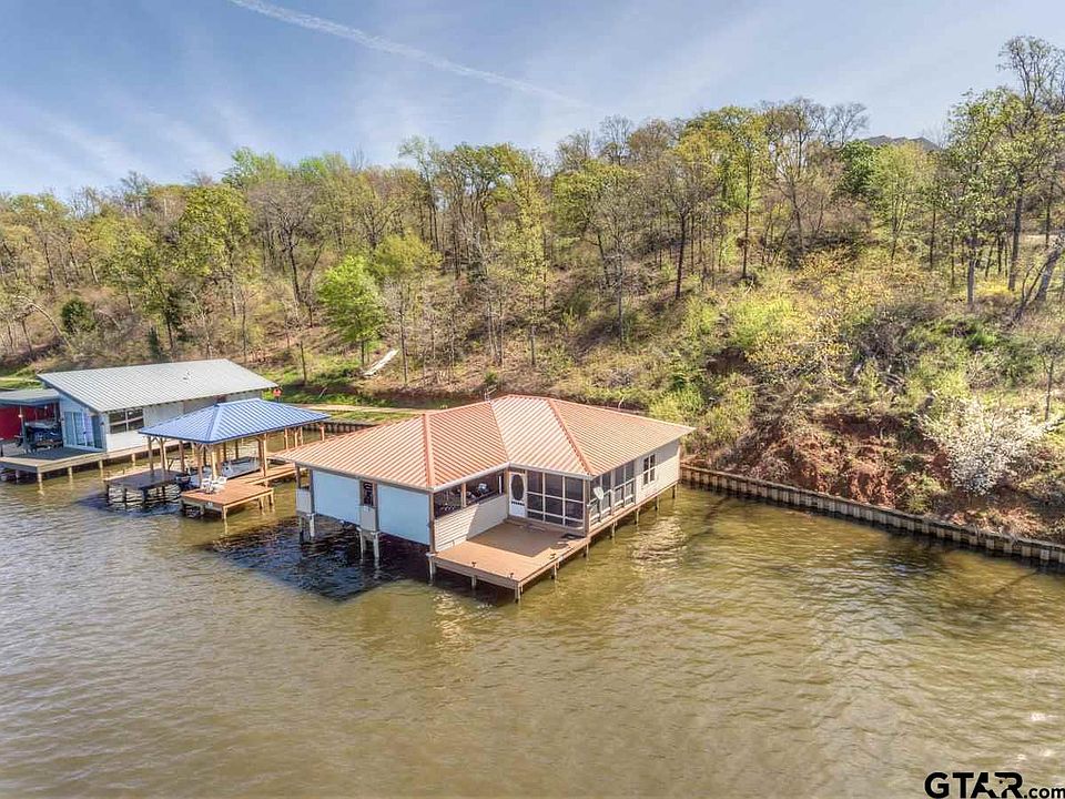 1st image of 364 S Lake Bluff Dr