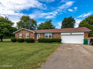 881 Pearman Ave, Radcliff, KY 40160