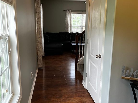 3rd image of 257 Old Woolen Mill Ln