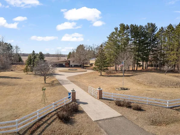 21844 E Bethel Blvd NE, East Bethel, MN 55011