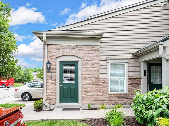 2nd image of 2367 Twelve Oaks Dr