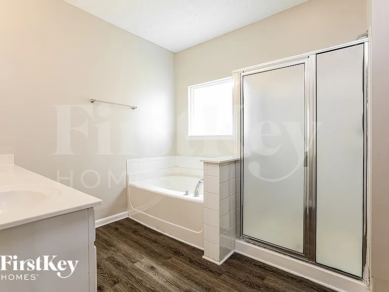 2046 Dartmoth Way — Photo 11