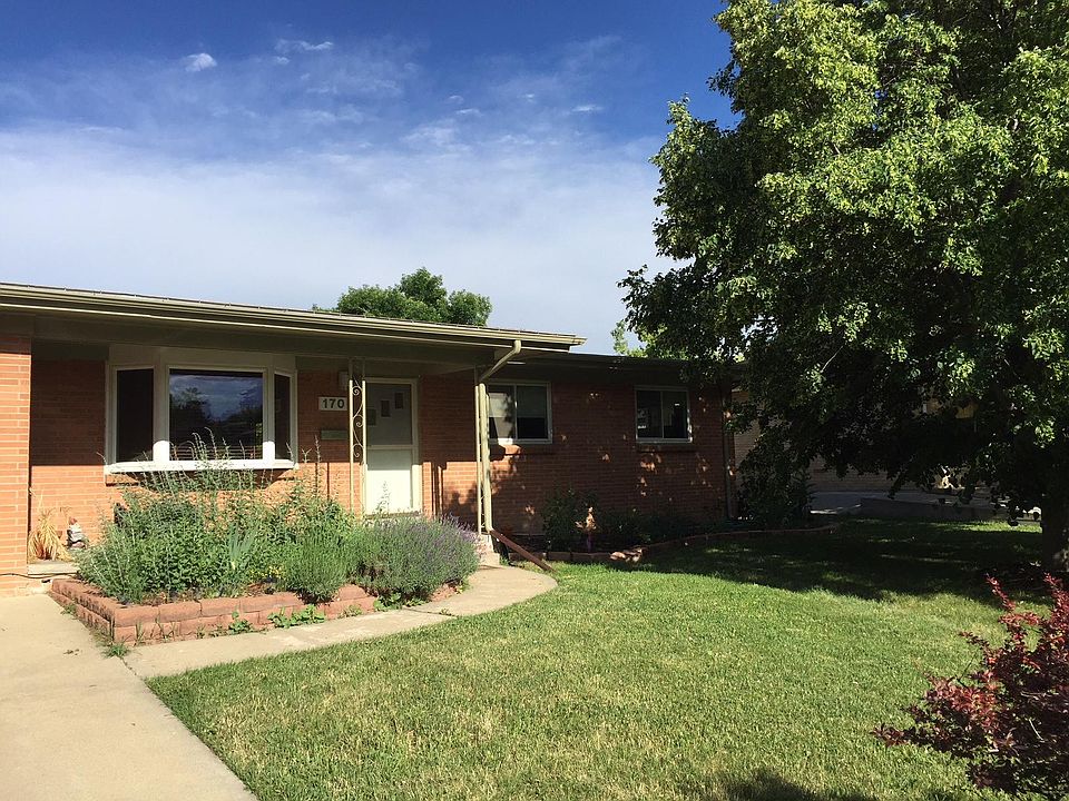 Front of house - closeup
