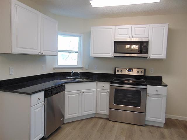 1st image of 1322 E Kiest Blvd