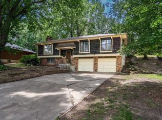 2309 SW 33rd St, Topeka, KS 66611