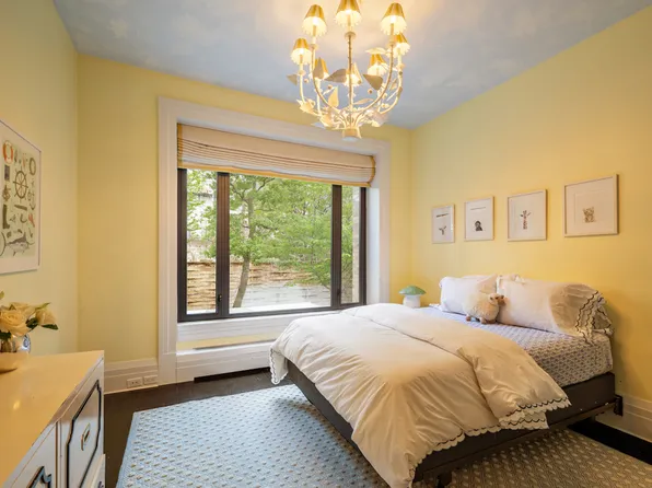 180 East 93rd Street 2 image 14 of 15