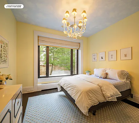 Sold by Corcoran | media 14