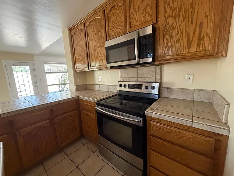 5800 Potenza Ln — Photo 17