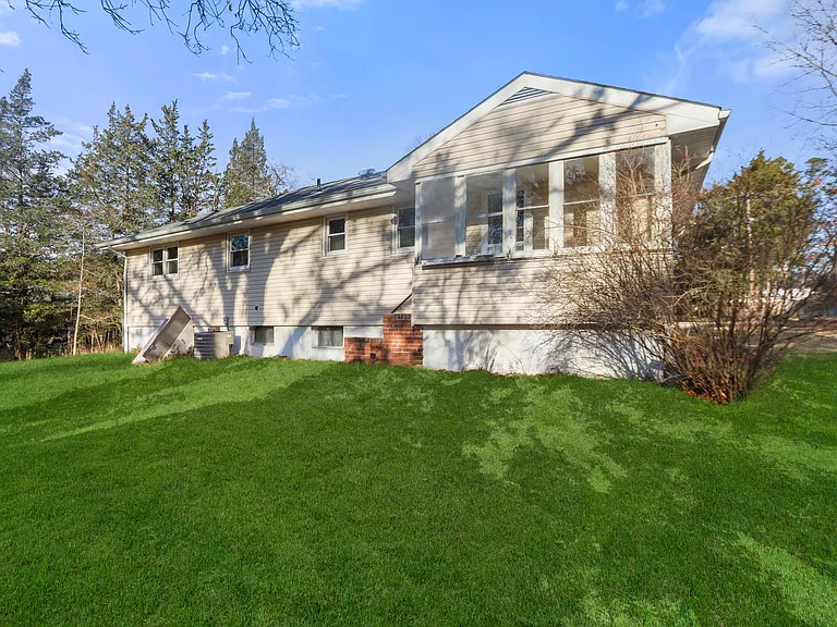 9 Riccis Dr — Photo 27
