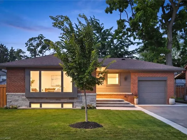 358 Pepper Dr, Burlington, ON L7R 3C9