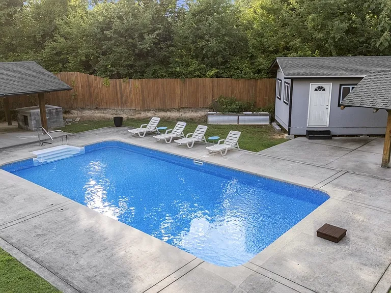 2541 Cross Winds Ln — Photo 22