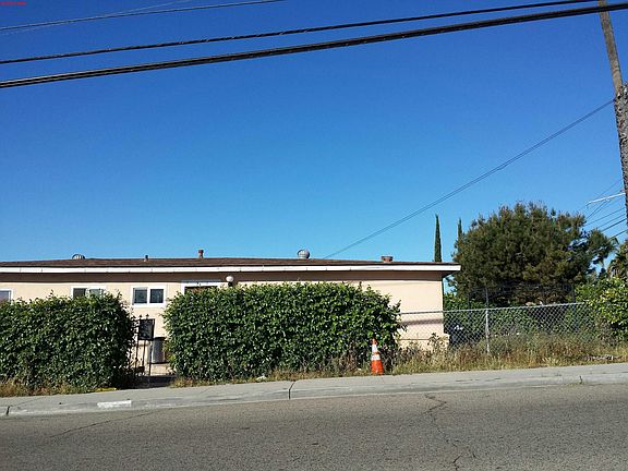 4th image of 614 S Harbison Ave