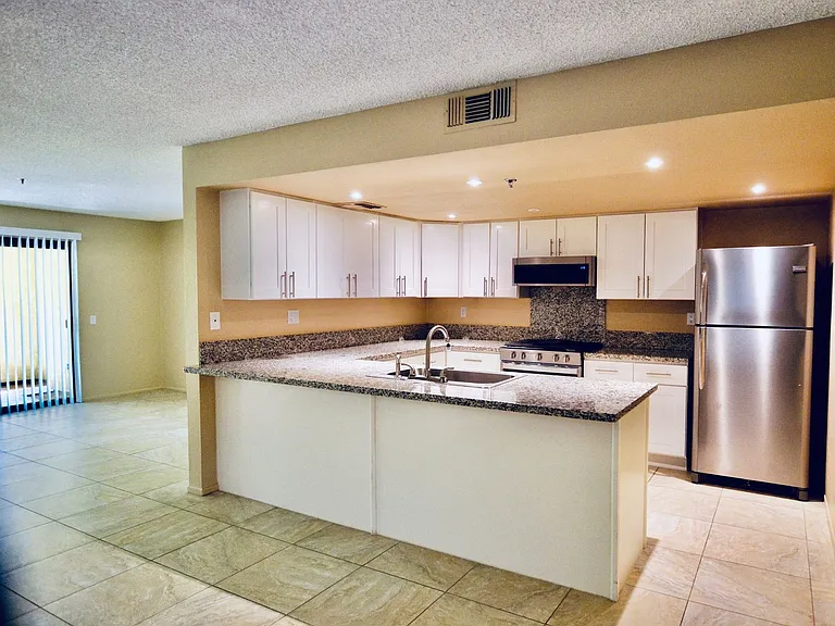 200 E Racquet Club Rd #51 — Photo 2