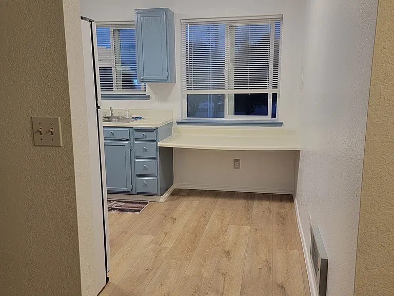 876 Minard Ave NW #B — Photo 4