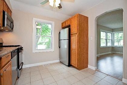 3rd image of 317 S Williams St