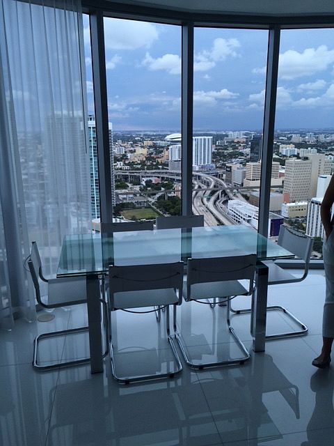 2nd image of 200 Biscayne Blvd Unit 4102