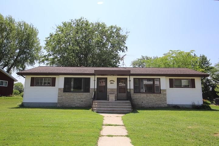 1st image of 214 E Railroad Ave #216