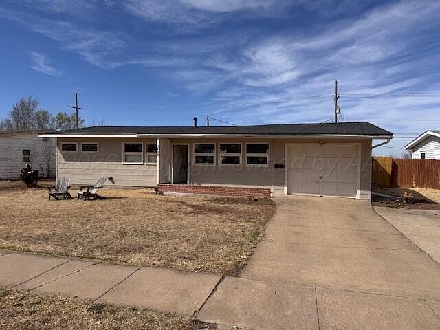 1st image of 2409 Rosewood Ln