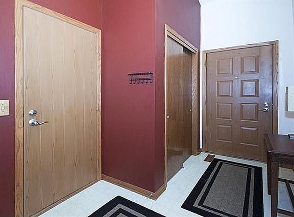 4th image of 5006 Wentworth Cir
