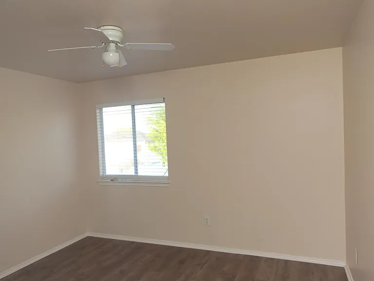 1600 Quarry Dr — Photo 26