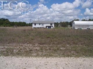 3rd image of 574 Flamingo Ave