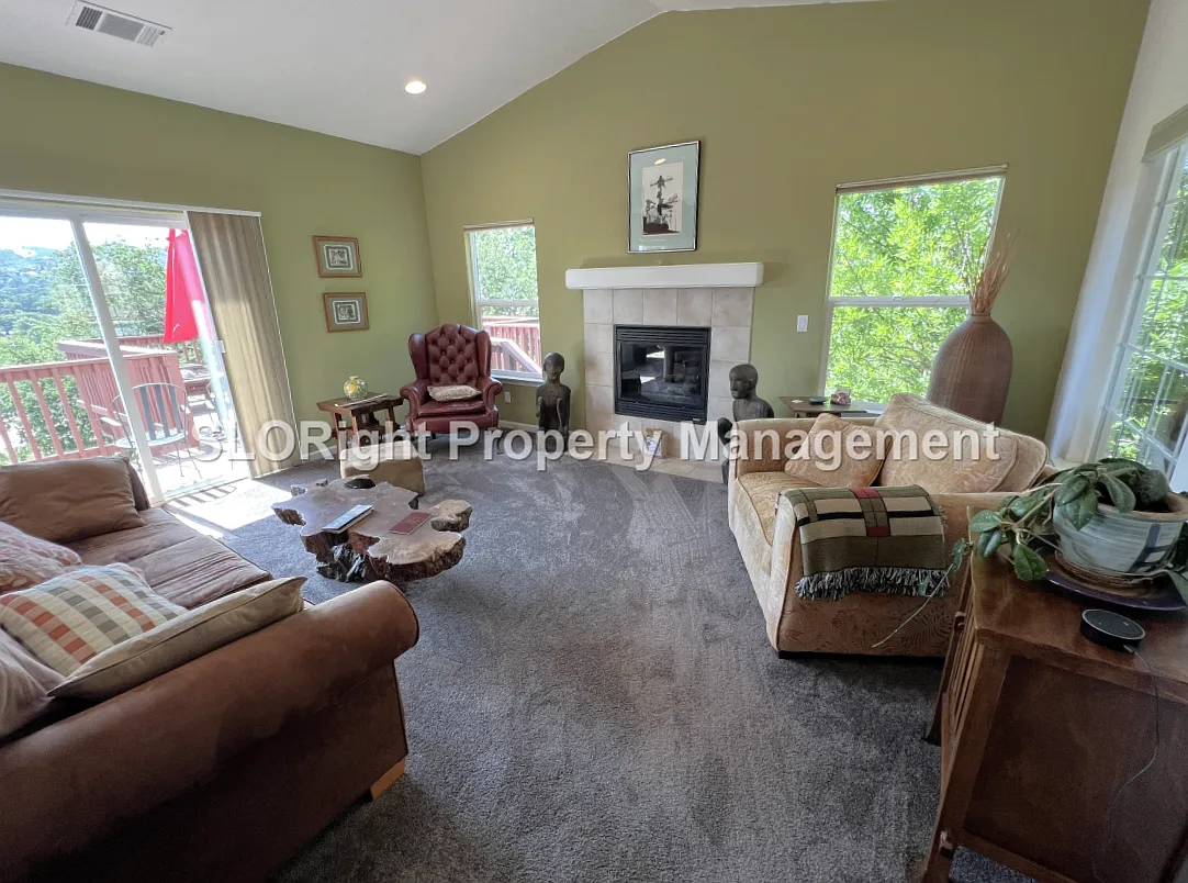 3 bed, 2.5 bath, 1889 sqft, $3,500 — Photo 4