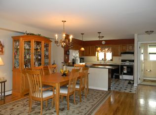 10 Columbus Dr, Bayonne, NJ 07002