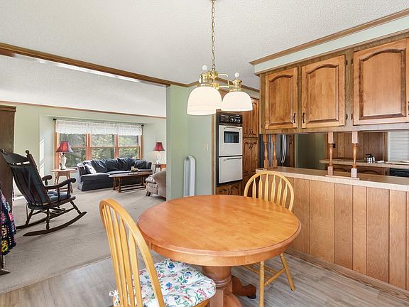 5th image of 157 Williston Woods Road