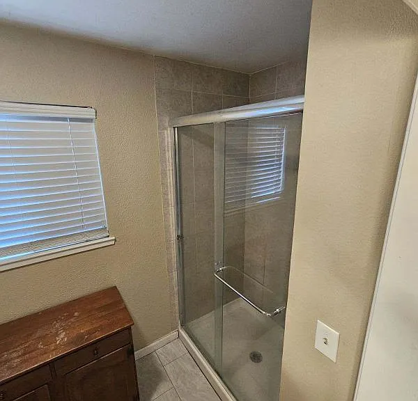 1460 Berry Dr — Photo 6