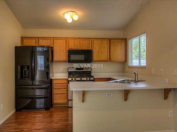 4th image of 1100 Whispering Birch Ave