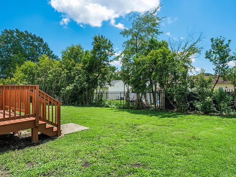 8 Hayti Ln — Photo 18