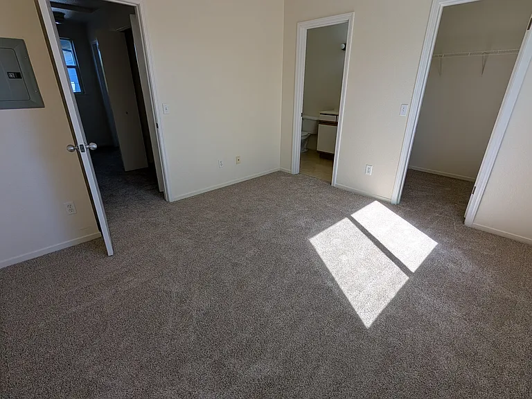 639 Santa Ana Dr #110 — Photo 6
