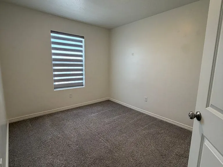 3265 S Fossil Hills Dr — Photo 6