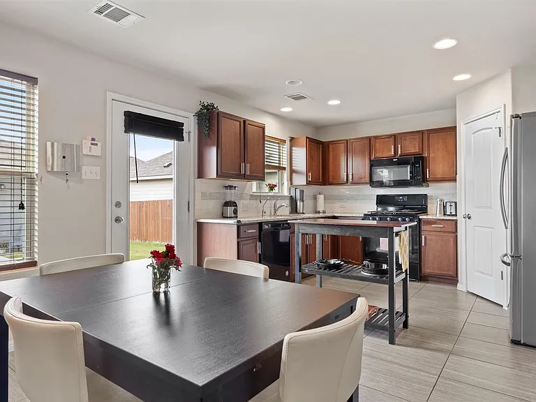 369 S Brook Dr — Photo 12