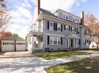 422 Wayland Ave, Providence, RI 02906