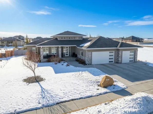 10 Hundred Acre Gate, Strathcona County, AB T8E 0A7