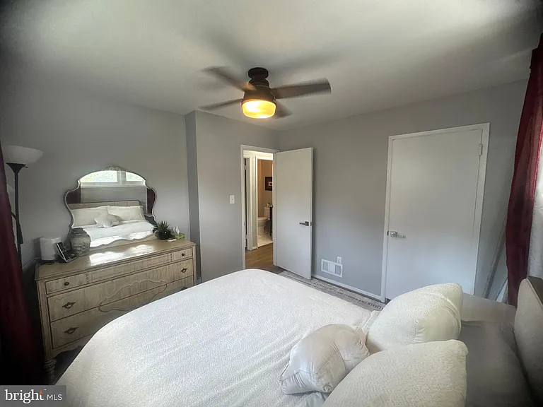 6315 Willowood Ln — Photo 3