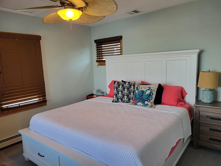 8601 Fulton Ave — Photo 35