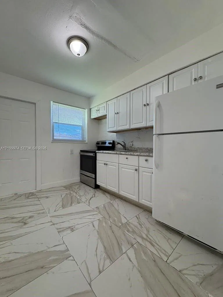 Flamingo Village — Photo 2