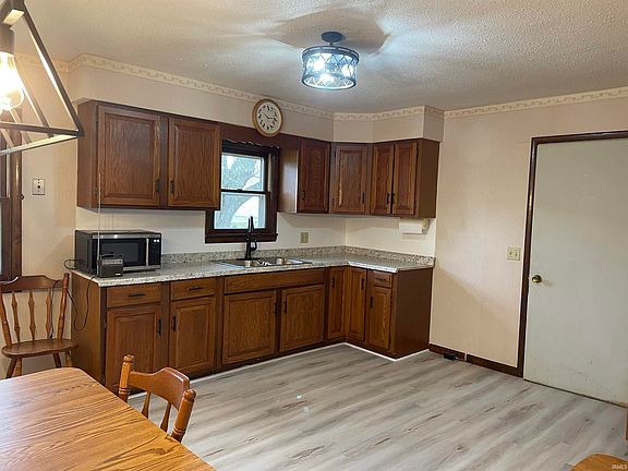 2nd image of 6600 N County Road 500 E