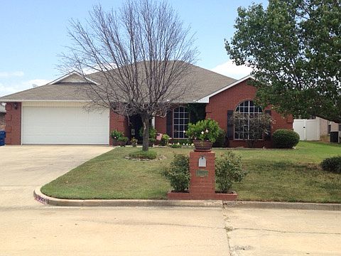 1st image of 2208 Apple Blossom Ln