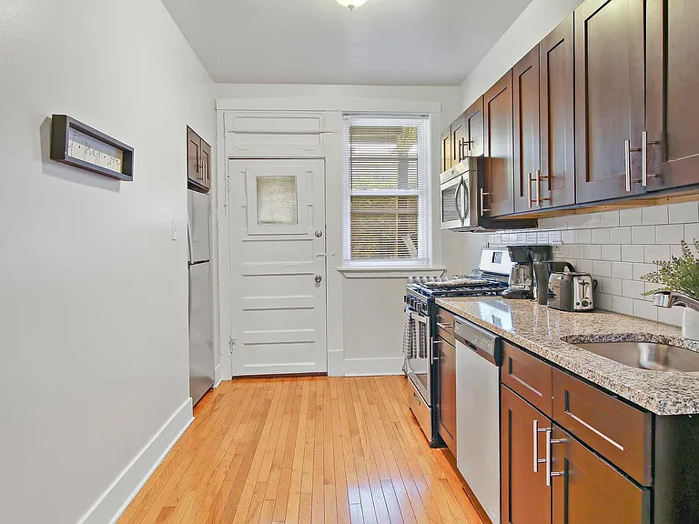 1414-24 W. Devon Ave./6407-09 N. Newgard — Photo 19