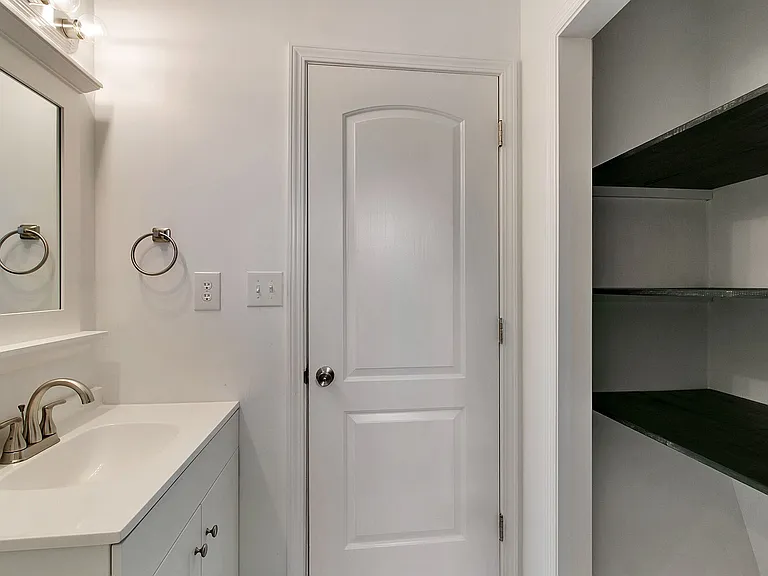 729 Welsey Dr — Photo 18