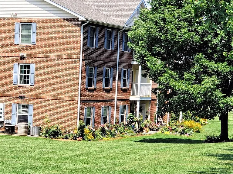 Beautiful Landscaping Throughout