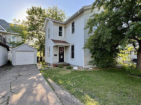 2nd image of 606 N 6TH STREET