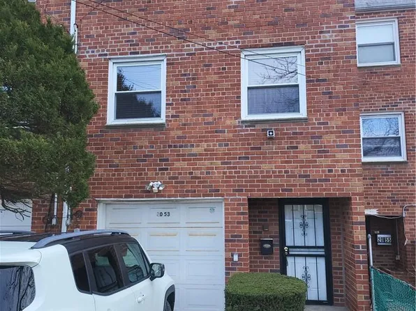 2053 Elk Drive #2053, Far Rockaway, NY 11691