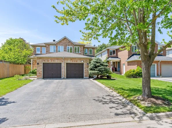 7 Preston St, Halton Hills, ON L7G 5T3